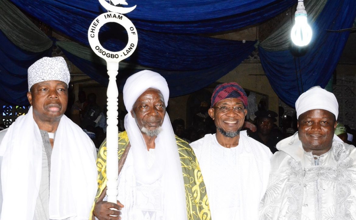 TURBANINIG CEREMONY OF NEW IMAM OF OSOGBOLAND 4