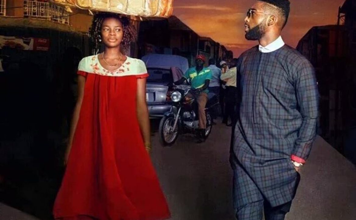 Olajumoke-Orisaguna-hawking-bread